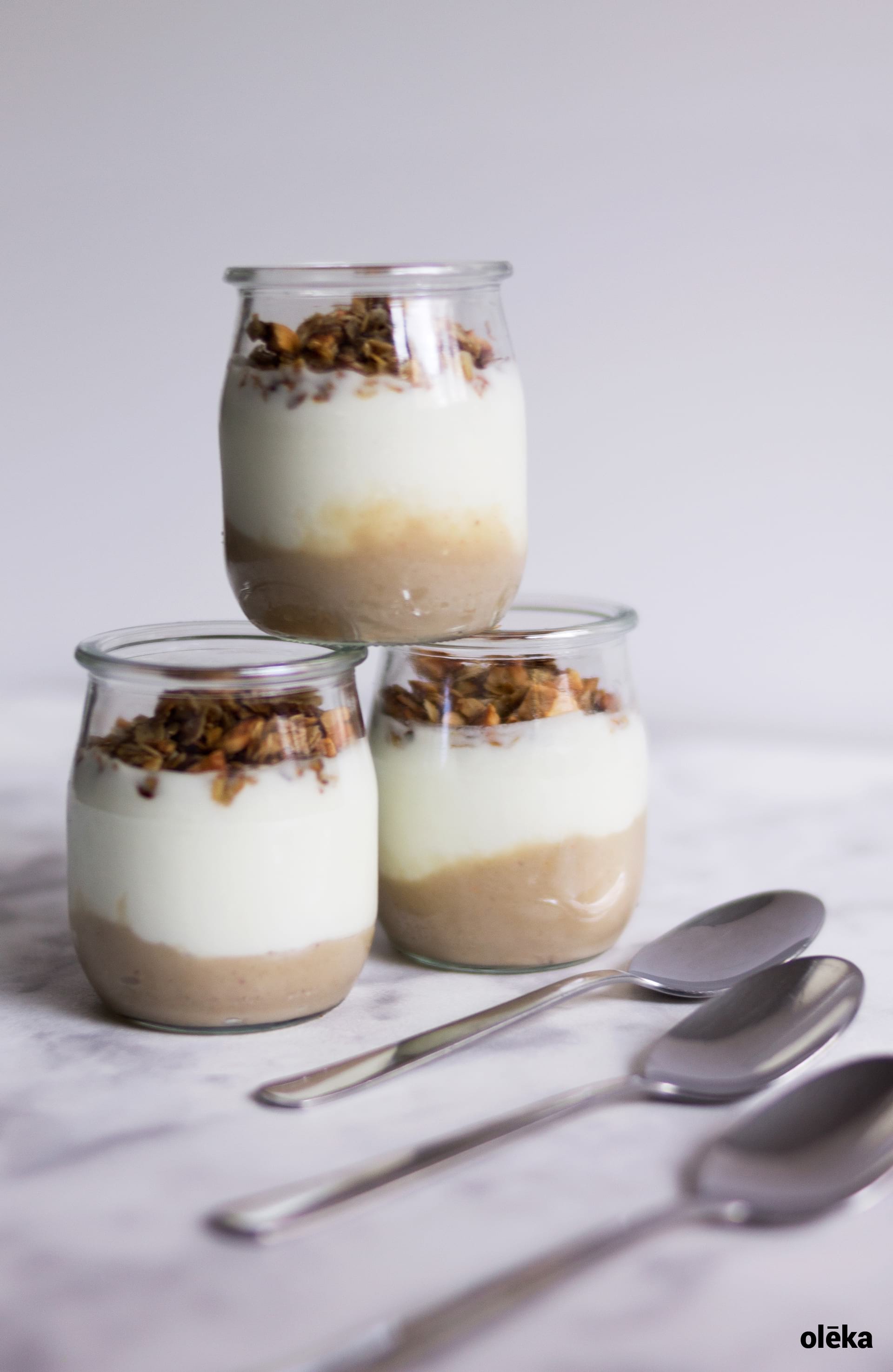 vasos de yogur y crema de castañas